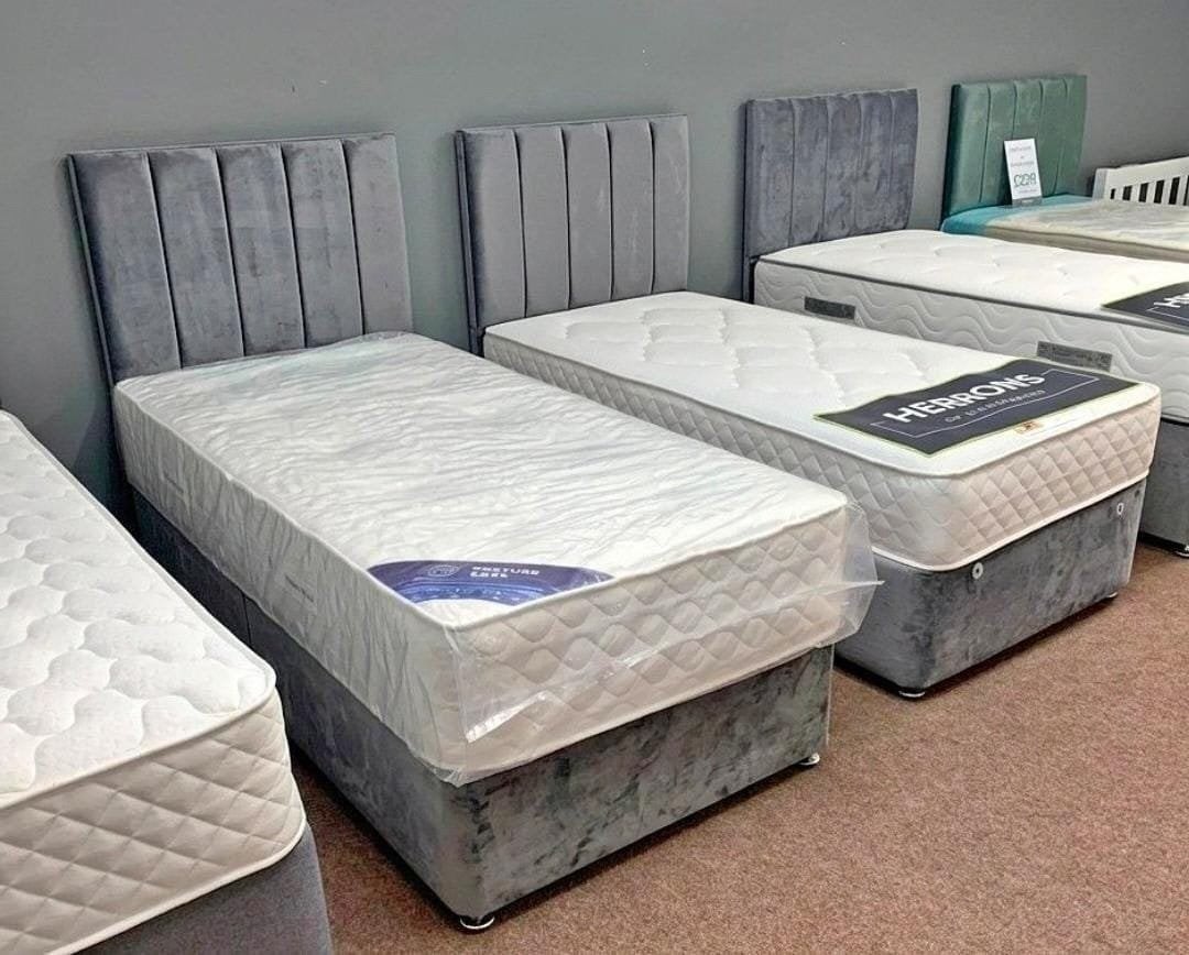 Luxe Fluwelen Eenpersoons Boxspring / Divan Bed incl. Matras, 90 cm, Eenpersoons, Verzenden, Nieuw