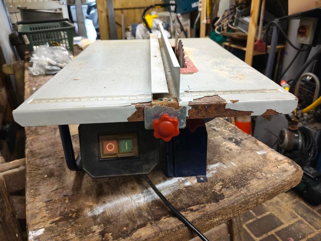 Elektrische zaagtafel, Ophalen, Gebruikt, Cirkelzaag, 30 tot 70 mm