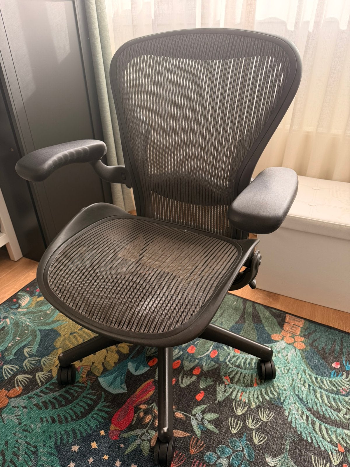 Herman Miller Aeron Bureaustoel - Maat M, Zwart, Ophalen of Verzenden, Zo goed als nieuw, Bureaustoel