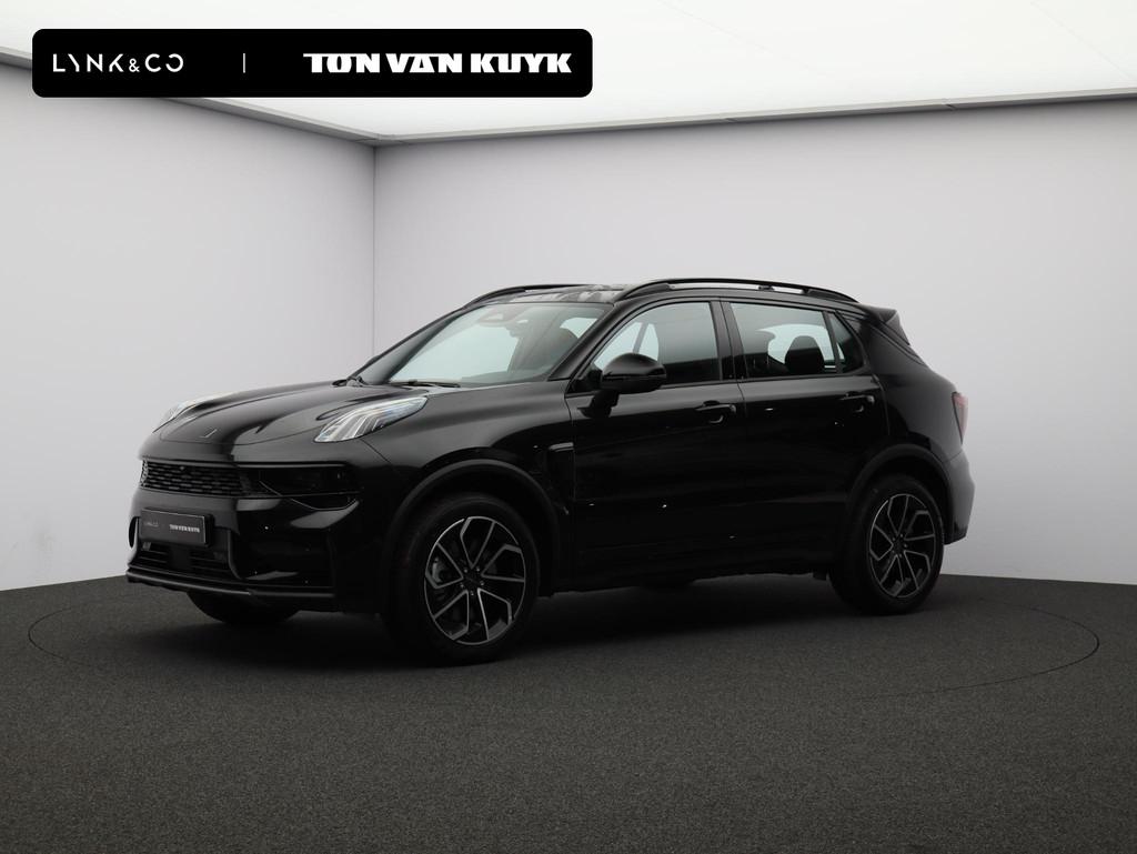Lynk & Co 01 1.5 Core Demo voertuig, 1800 kg, Euro 6, 4 cilinders, Zwart