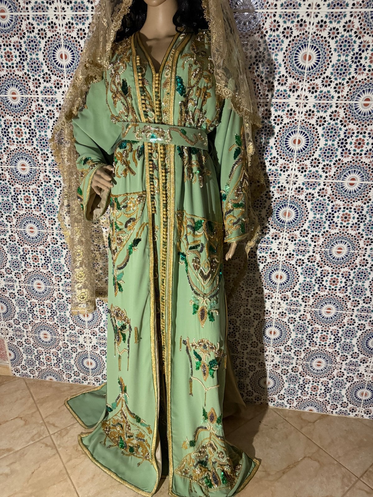 Prachtige Marokkaanse Tekchita - Groen/Goud & Wit/Goud, Galajurk, Maat 42/44 (L), Nieuw, Ophalen of Verzenden