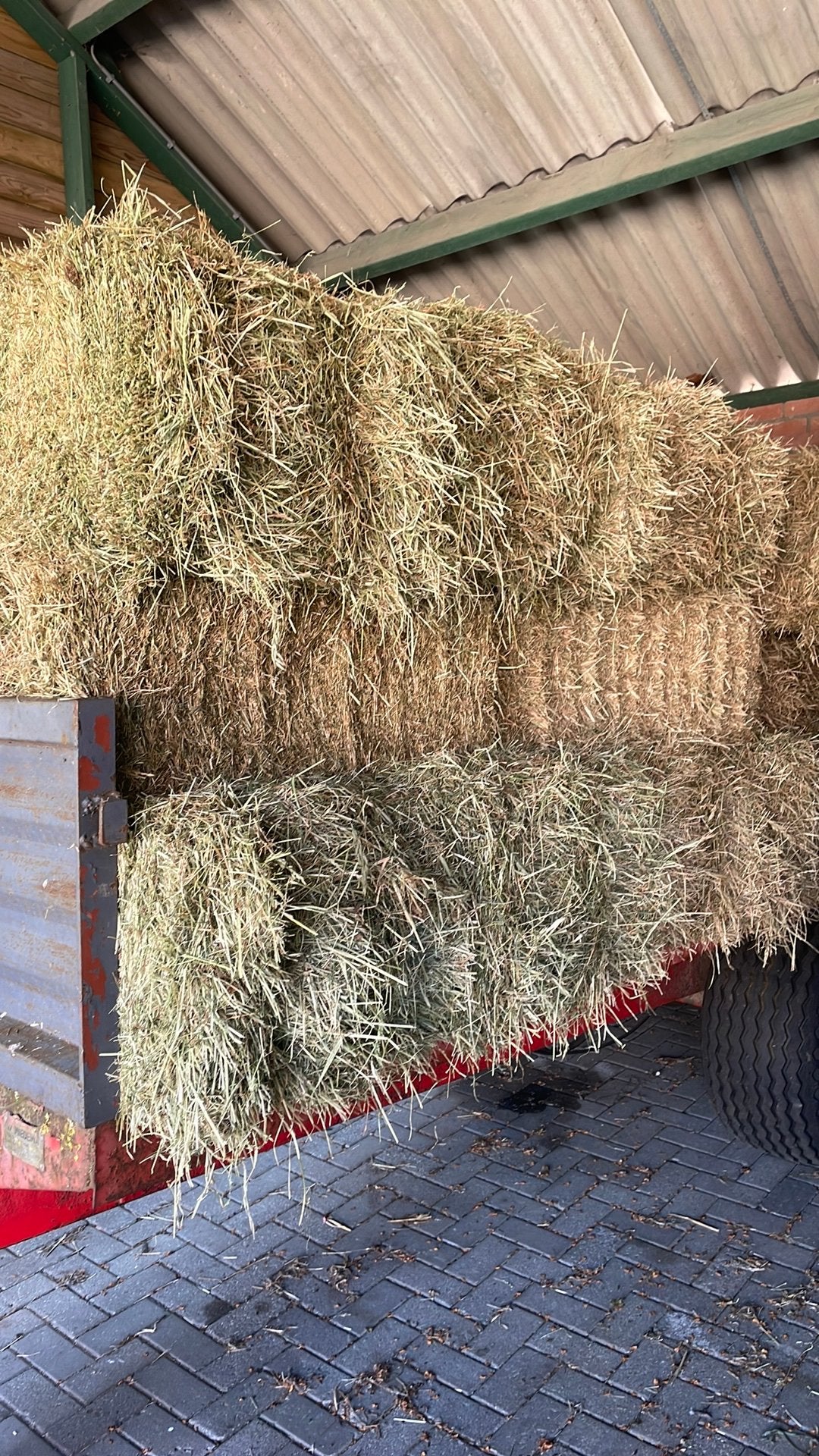 Kleine pakjes hooi te koop / hooibalen / balen hooi, Zakelijke goederen, Agrarisch | Veevoer, Ophalen