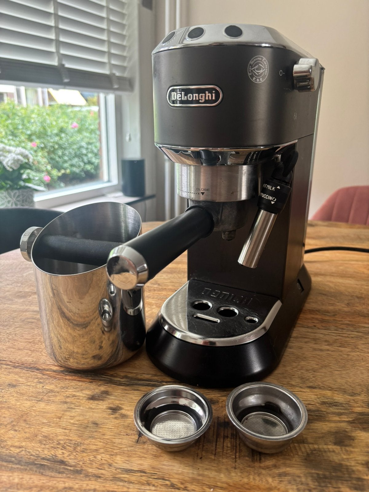 De'Longhi Pistonmachine, Ophalen, Zo goed als nieuw, Espresso apparaat, Stoompijpje