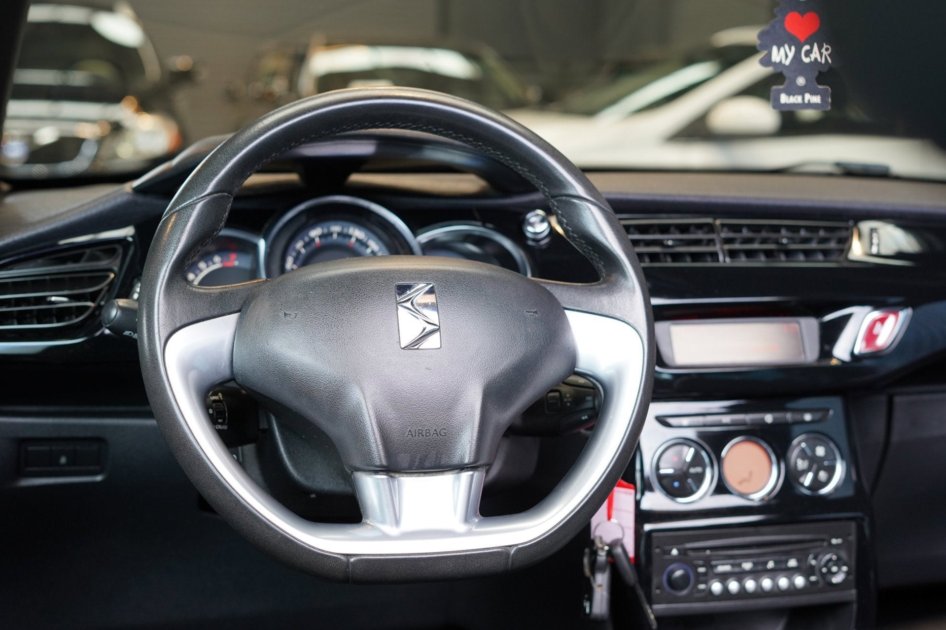 Citroen DS3 CABRIO 1.2 VTi So Chic | AIRCO | CRUISE | PDC |, Euro 5, Stof, Gebruikt, 1199 cc