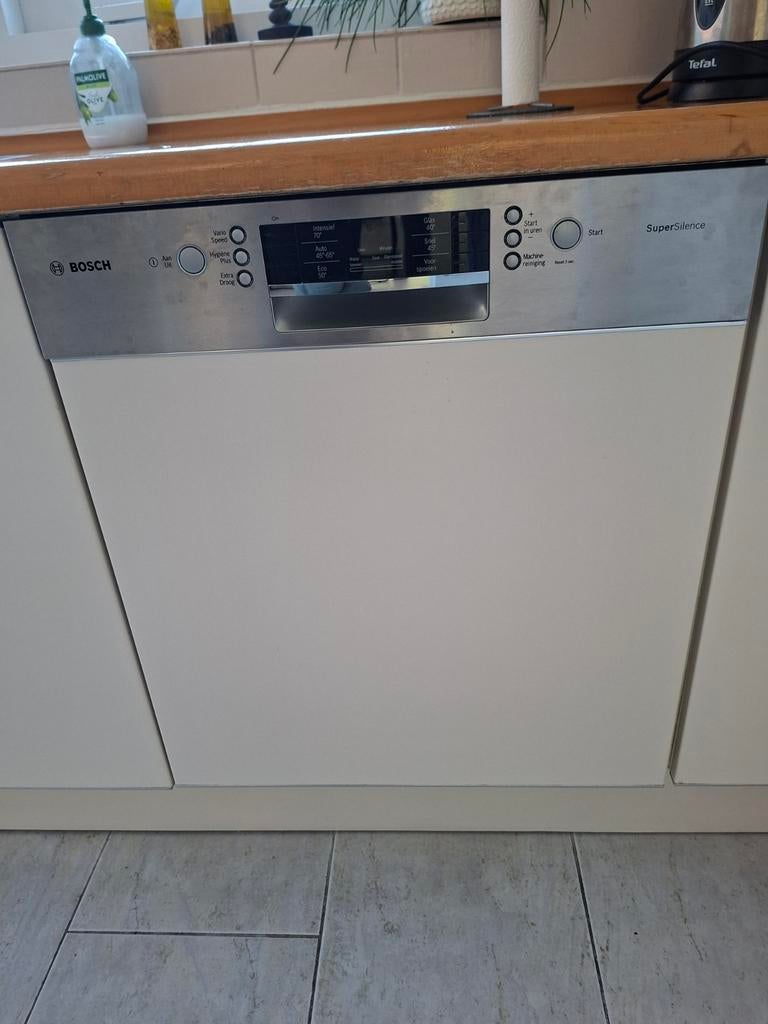 Bosch Vaatwasser - Zeer Goede Staat (Wegens Nieuwe Keuken), Ophalen, Zo goed als nieuw, Inbouw, 60 cm of meer