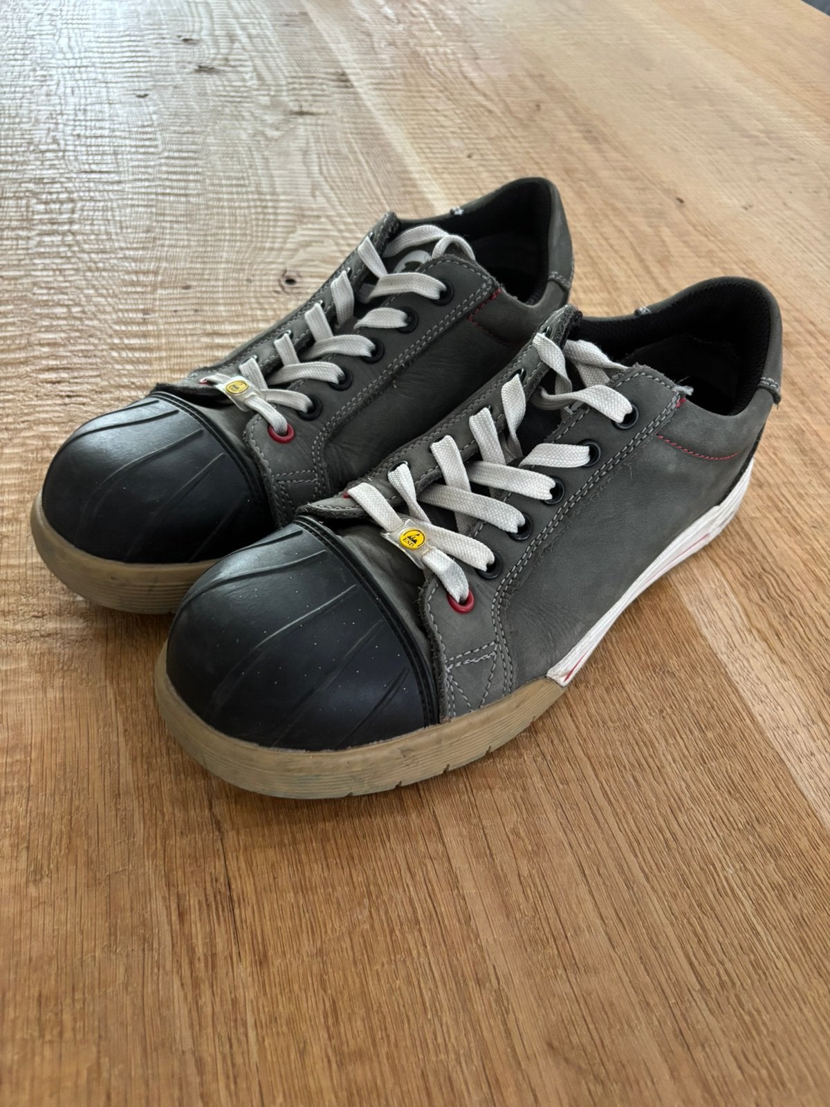 Werkschoenen, maat 40, Ophalen of Verzenden, Zo goed als nieuw