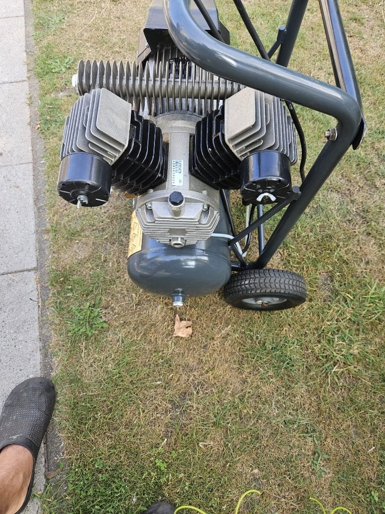 contimac compressor, Doe-het-zelf en Verbouw, Compressors, Ophalen, 400 tot 800 liter/min, Zo goed als nieuw, 25 tot 100 liter