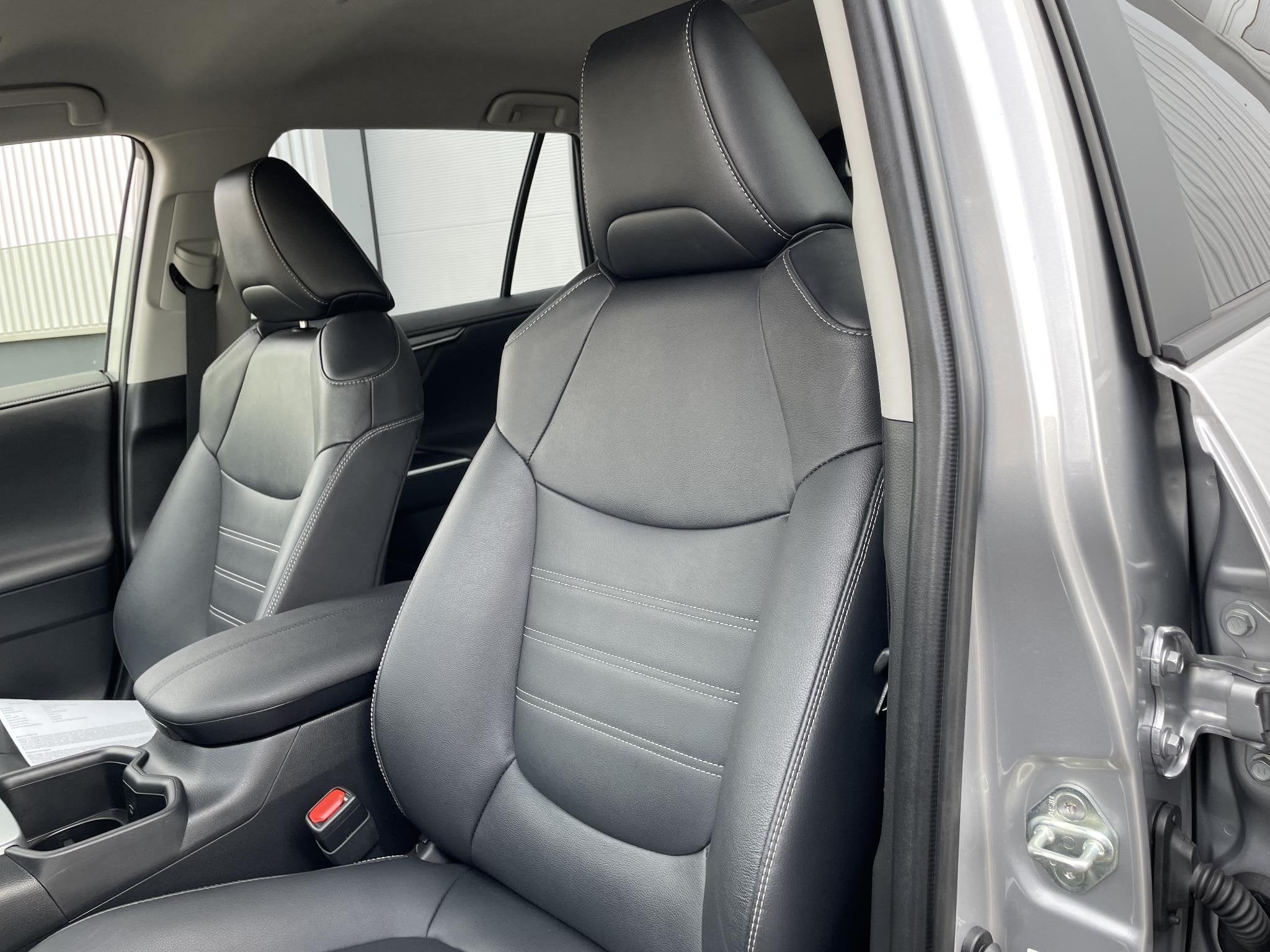 Toyota RAV4 2.5 Hybrid AWD Style | 1650 KG Trekgewicht, Auto's, Automaat, Dealer onderhouden, Gebruikt, Euro 6