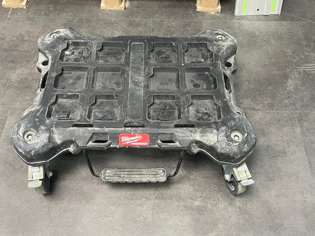 Milwaukee packout flat trolley, 100 liter of meer, Ophalen, Zo goed als nieuw, Transportkar