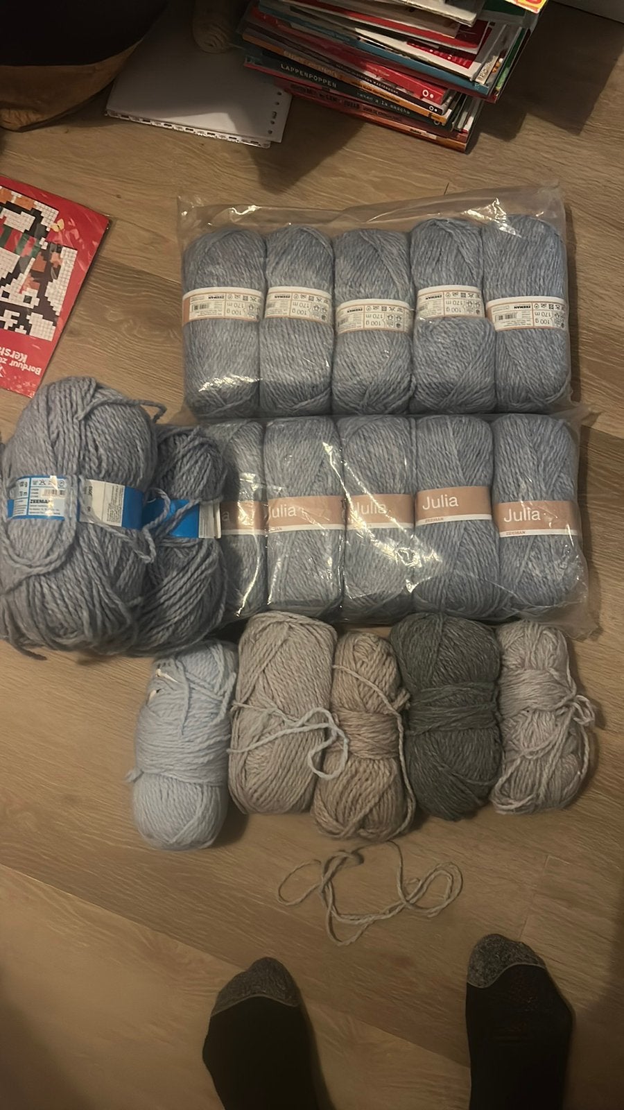 Julia van de zeeman, Hobby en Vrije tijd, Ophalen of Verzenden, Zo goed als nieuw, Breien of Haken, Wol of Garen