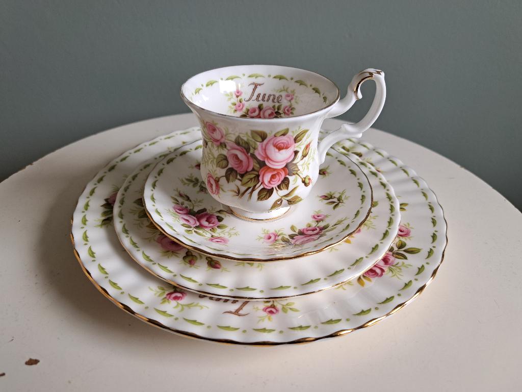 Royal Albert Flower of the Month June Roses 4-delig gaaf, Ophalen