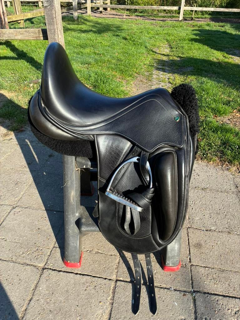 Te koop: Graziozo dressuurzadel, Dieren en Toebehoren, Ophalen of Verzenden, Zo goed als nieuw, Dressuur