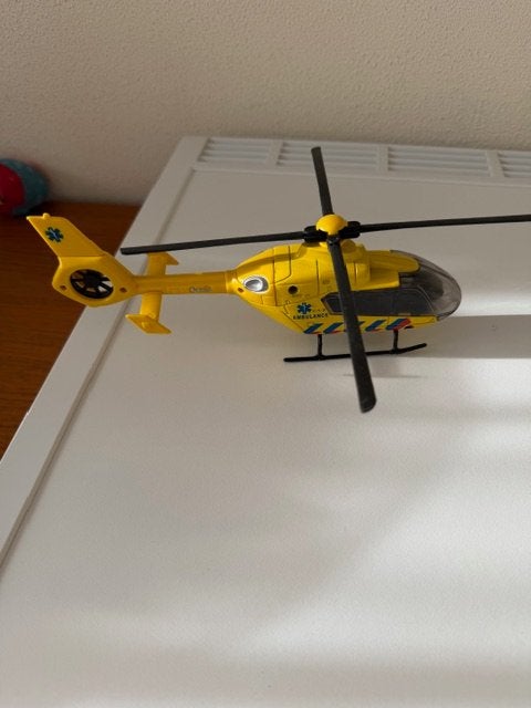 ambulance 1:43, Ophalen of Verzenden, Zo goed als nieuw, Overige typen, Overige merken