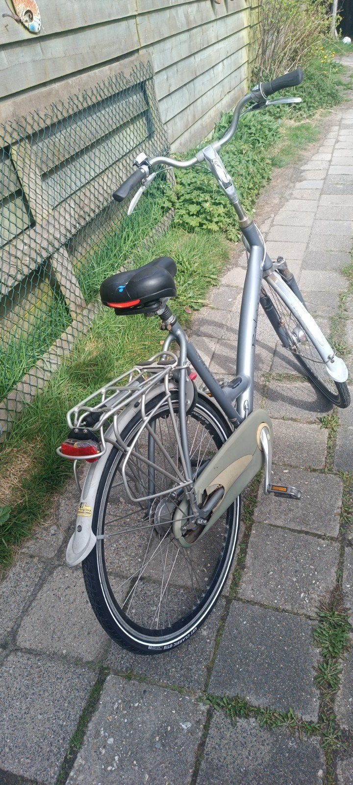 Batavus damesfiets met 8 versnellingen, Ophalen, Versnellingen, Batavus, Trommelrem