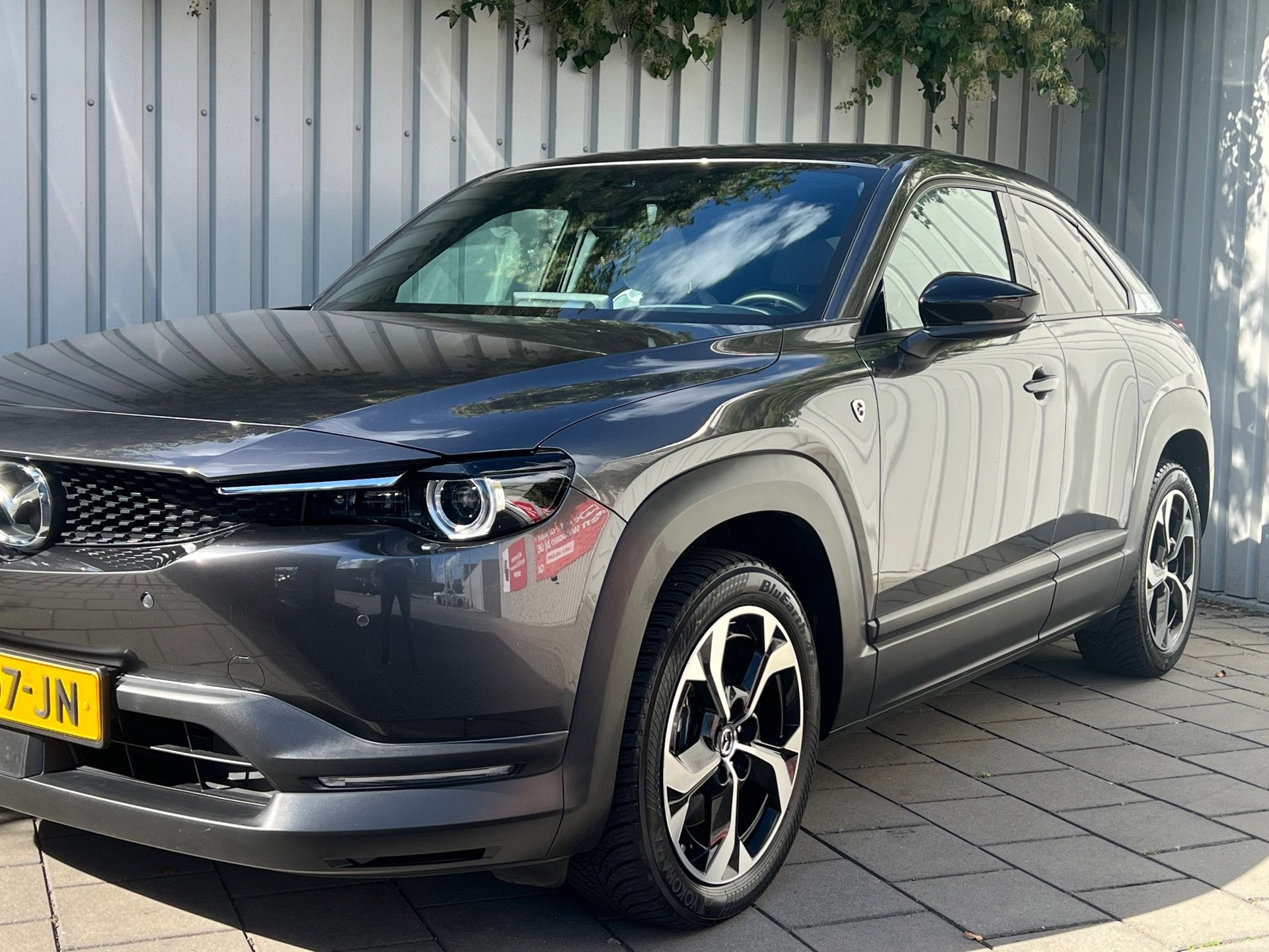 Mazda MX-30 E-SkyActiv R-EV 170 Advantage|27000KM|Camera|Nav, Auto's, Dealer onderhouden, Stof, Gebruikt, Bedrijf