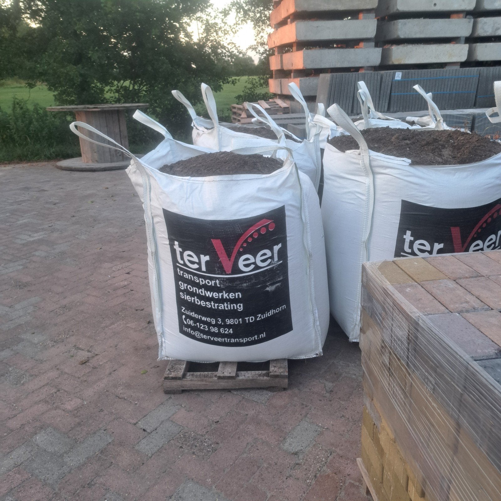 Big bags zand teelaarde, Ophalen of Verzenden, Ophoogzand