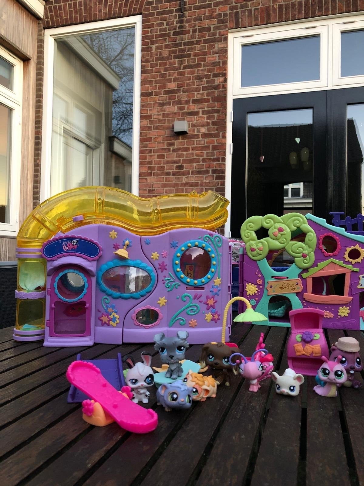 Littlest Pet Shop huizen, poppetjes en accessoires, Ophalen of Verzenden, Gebruikt