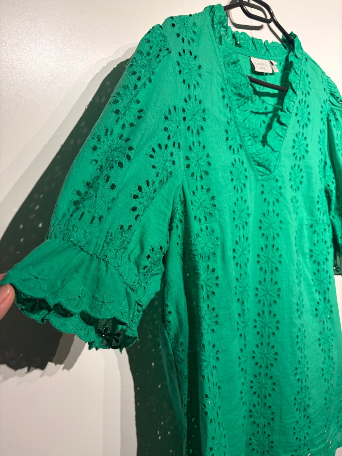 Kaffe Curve Groene Broderie Blouse - Nieuw zonder kaartje, Ophalen of Verzenden, Nieuw, Maat 42/44 (L), Groen
