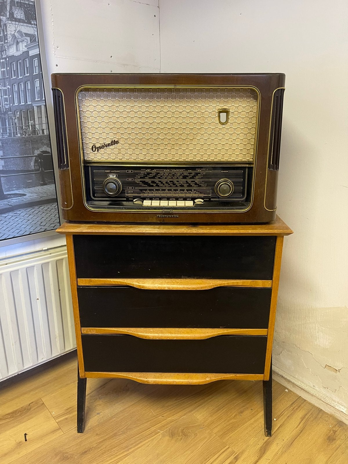 Vintage Telefunken Operette Radio met Dressoir, Ophalen