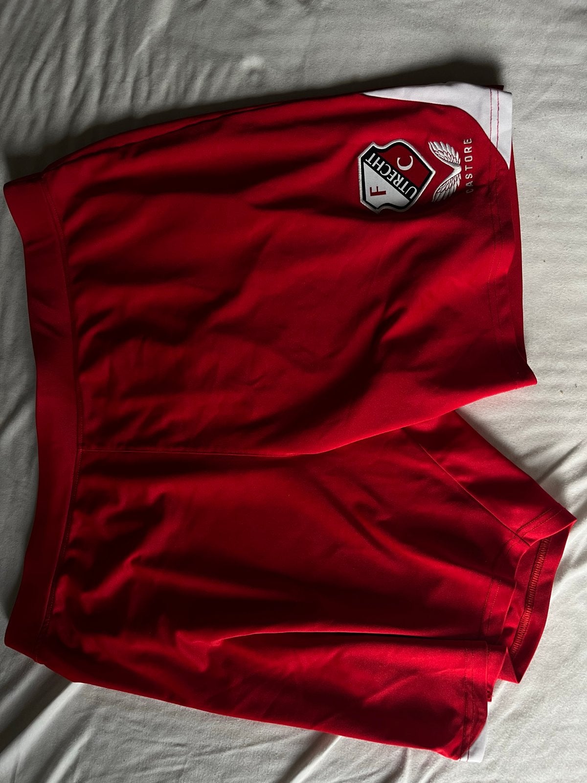 FC Utrecht korte broek - Maat 4XL, Kleding | Heren, Overige maten, Ophalen of Verzenden, Voetbal, Gedragen