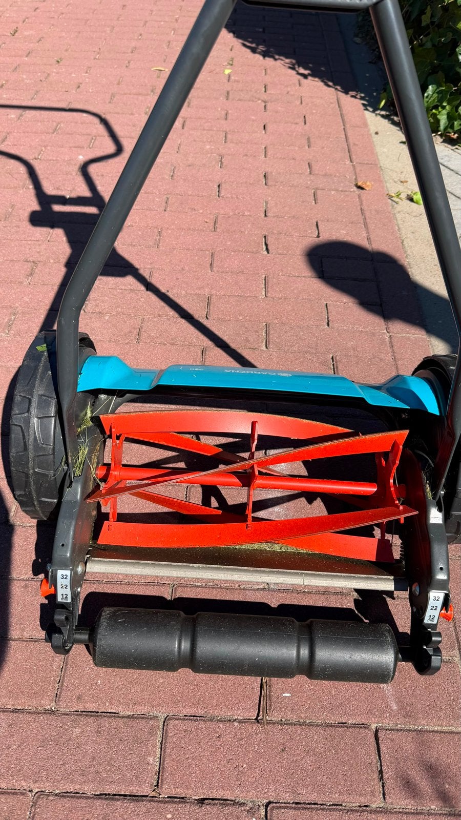 Gardena 330 Handgrasmaaier - Zo goed als nieuw, Ophalen, Handgrasmaaier, Zo goed als nieuw, 30 t/m 39 cm