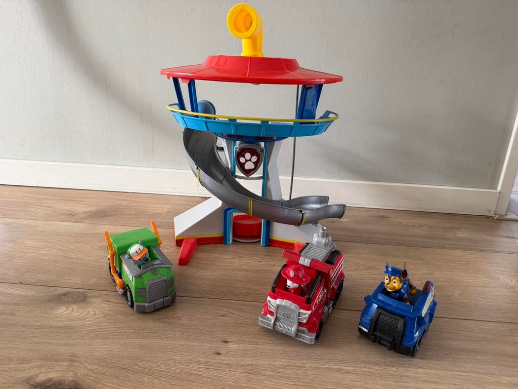 Paw Patrol uitkijktoren incl geluid en 3 actiefiguren, Ophalen, Gebruikt