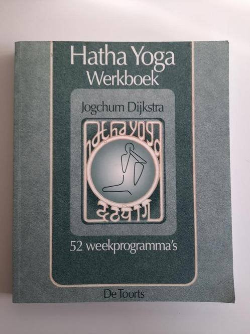 Hatha Yoga . Jogchum Dijkstra, Boeken, Esoterie en Spiritualiteit, Meditatie of Yoga, Ophalen of Verzenden, Zo goed als nieuw