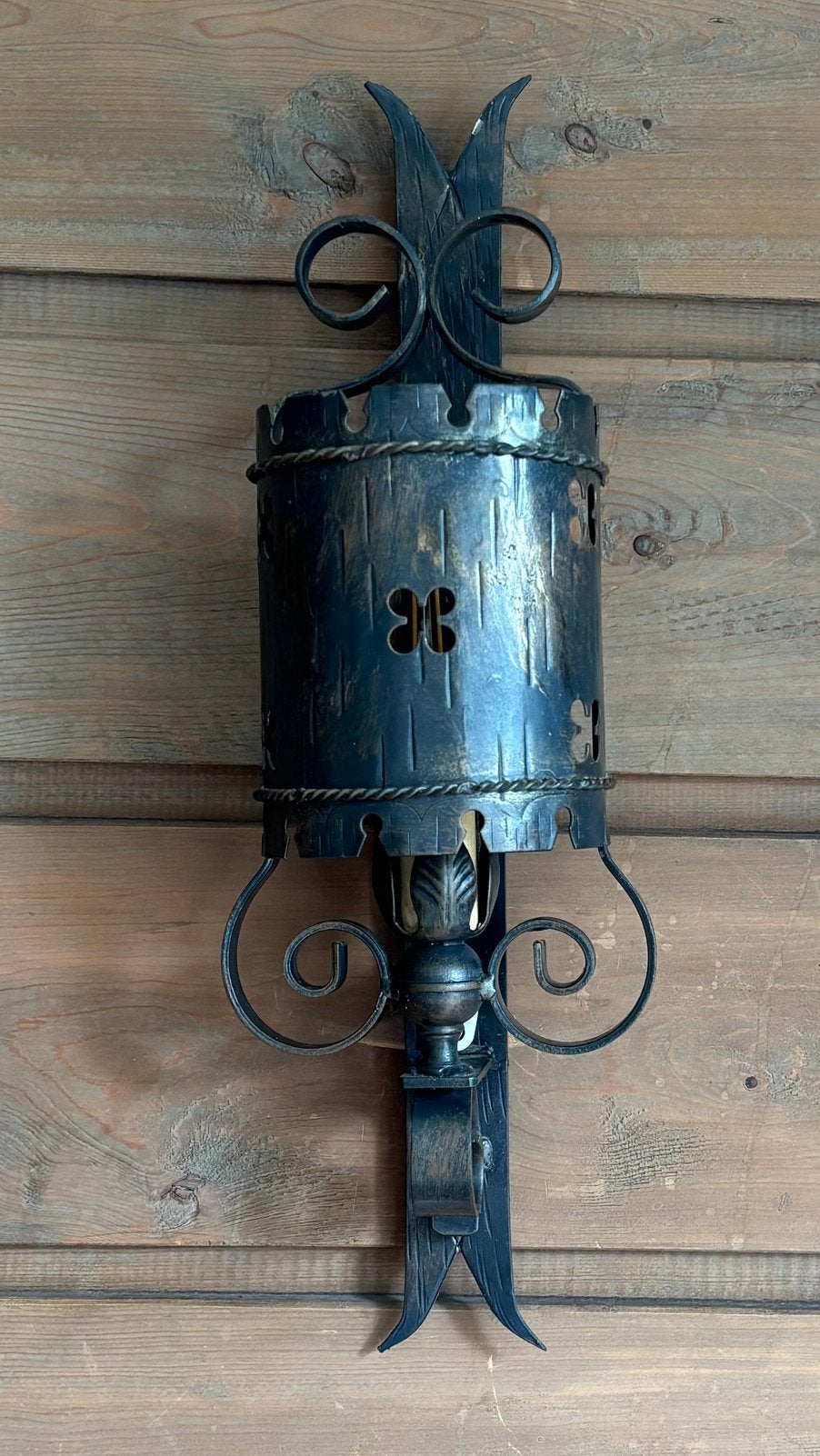 Twee metalen wandlampen, Antiek en Kunst, Ophalen