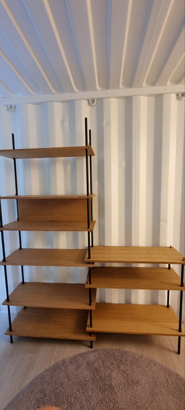 Moebe design Boekenkast/Wandrek, Huis en Inrichting, Met plank(en), Gebruikt, Modern, Industrieel, 150 tot 200 cm
