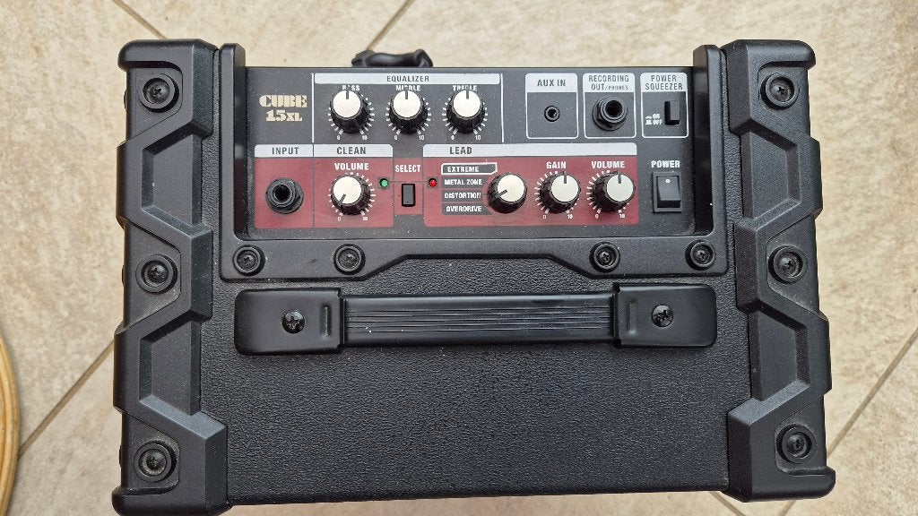 Roland Cube 15XL, Muziek en Instrumenten, Versterkers | Bas en Gitaar, Ophalen of Verzenden, Zo goed als nieuw, Gitaar, Minder dan 50 watt