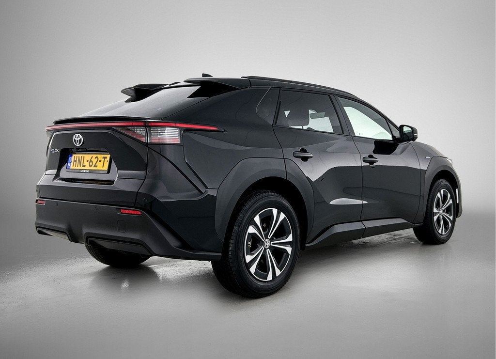 Toyota Bz4x Dynamic 71 kWh | Voorruit-Stuur-Stoelverwarming, Auto's, Toyota, 12 maanden, Gebruikt, 750 kg, 1885 kg