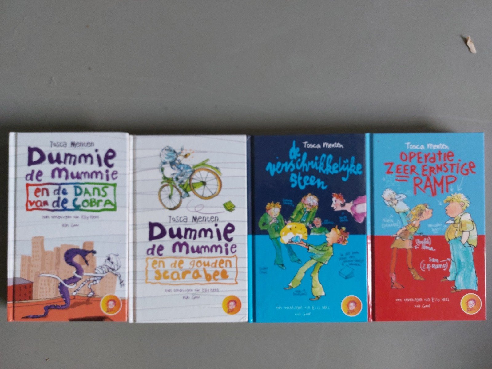 Kinderboeken: Dummie de Mummie, Niek de Groot, Flip Fiasco, Ophalen of Verzenden, Gelezen, Tosca Menten, Lincoln Peirce, Stephan Pastis, Gary Northfield