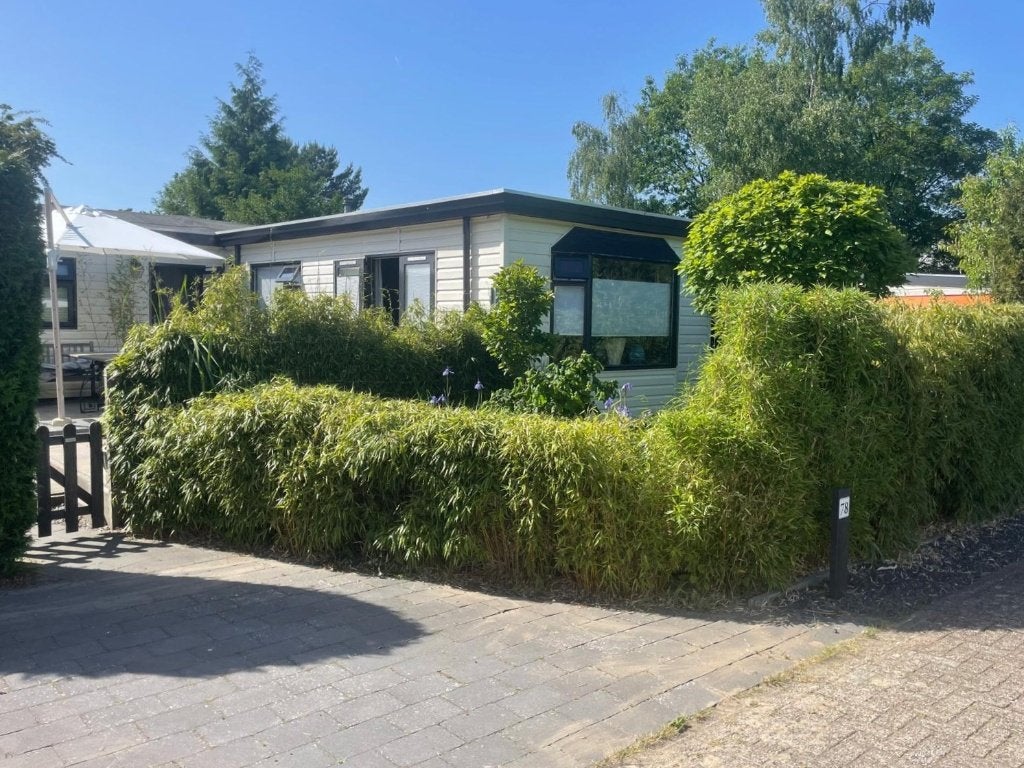 Mooi chalet (nabij Putten) te koop, Gelderland, 2 slaapkamers, 60 m², Verkoop zonder makelaar