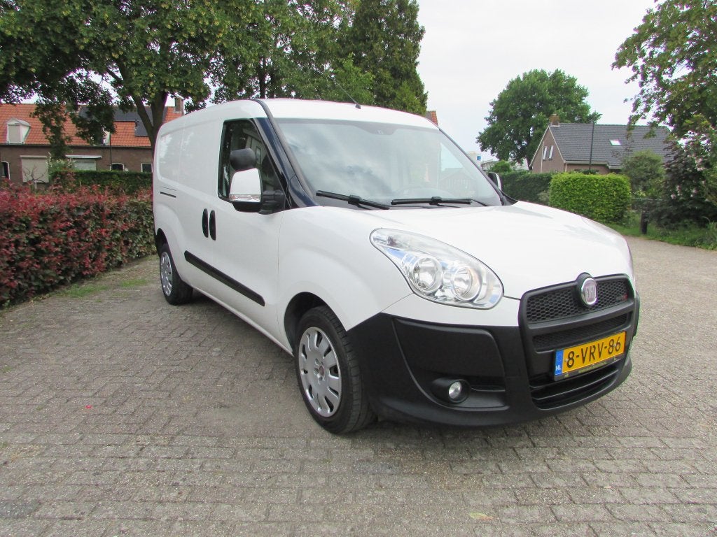 Fiat Doblo Maxi L2, 118.000km bj 2011, Auto's, Bestelauto's, Euro 5, Stof, Zwart, 4 cilinders
