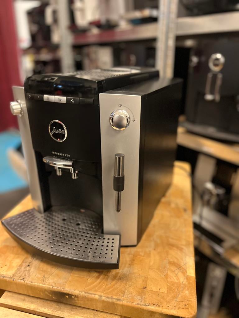 Jura f 50, Witgoed en Apparatuur, Info@jura.com, 10 kopjes of meer, Koffiemachine, Ophalen of Verzenden