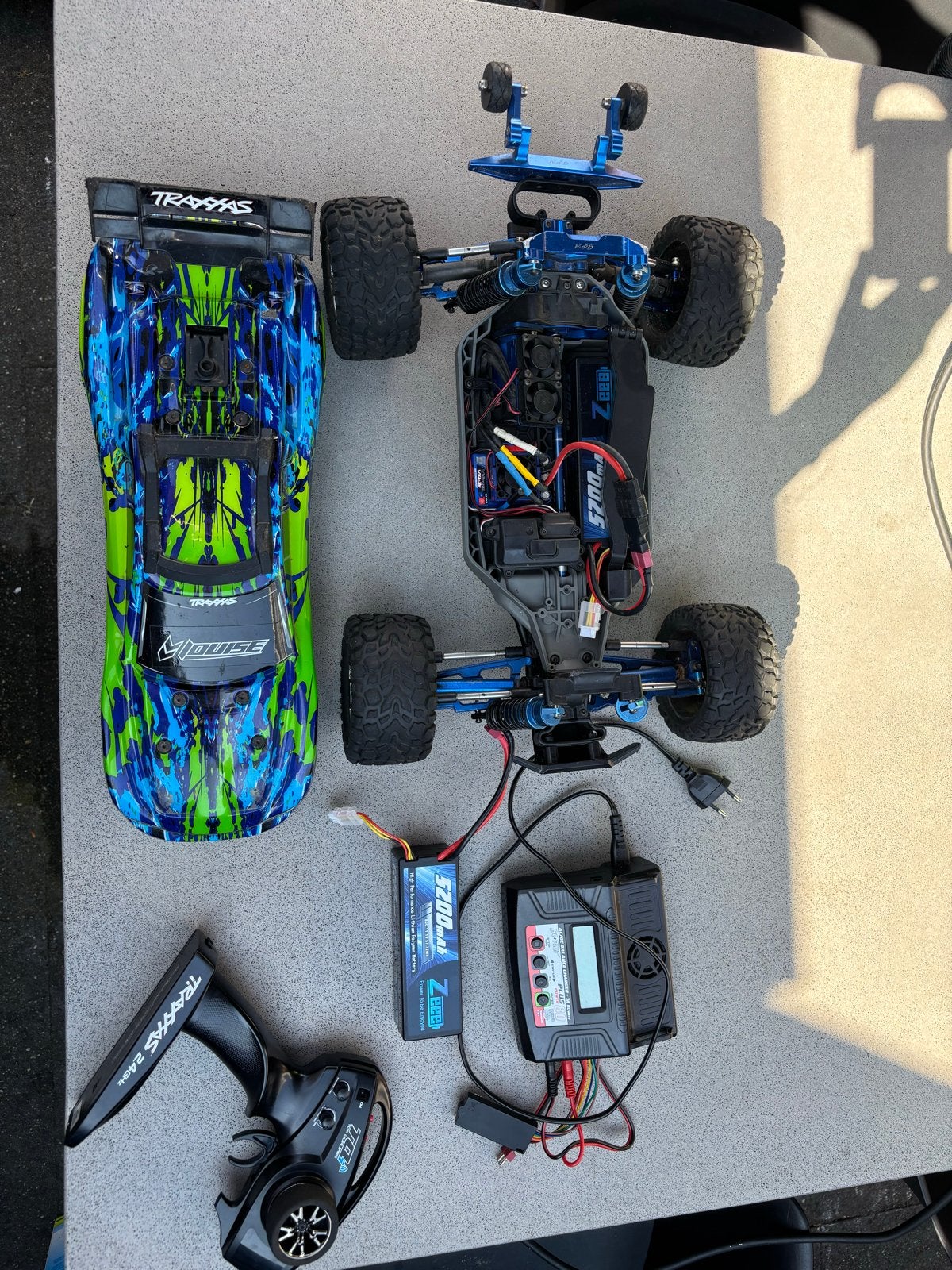 Traxxas Rustler RC Auto met Batterij en Oplader - RTR, Elektro, Gebruikt, Auto offroad, Ophalen of Verzenden