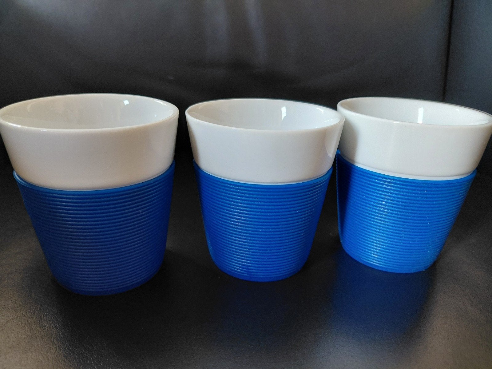 3 Bodum bistro mokken met siliconen grip  canteen mokken, Ophalen of Verzenden, Overige stijlen, Kop(pen) en/of Schotel(s)
