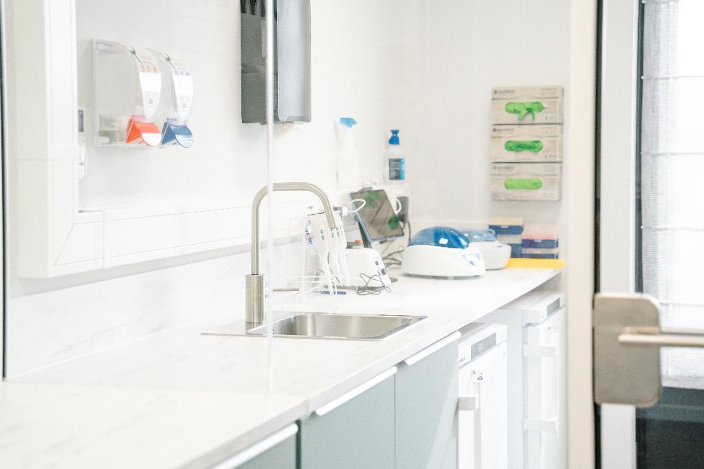 Laboratorium te huur, Huizen en Kamers, Kamers te huur