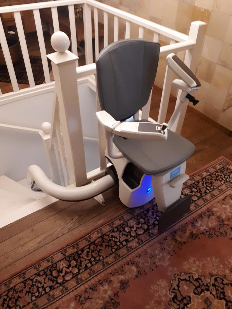 Smienk traplift, Ophalen