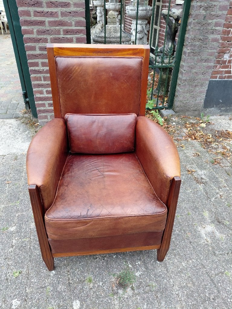 Schapenleren fauteuil met mahoniehout, Art Decostijl., Antiek en Kunst, Antiek | Meubels | Stoelen en Banken, Ophalen