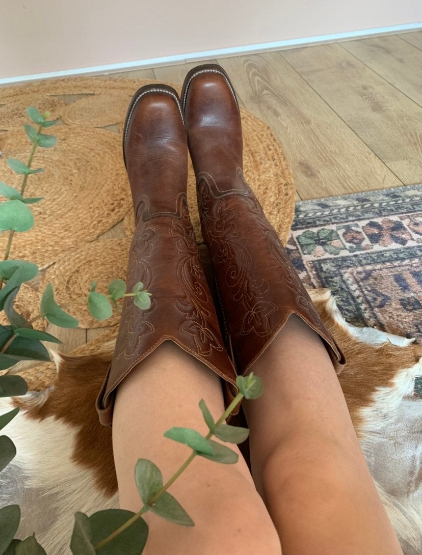 Buffalo retro boots blokhak 40 western boots hoge laarzen, Hoge laarzen, -, Ophalen of Verzenden, Zo goed als nieuw