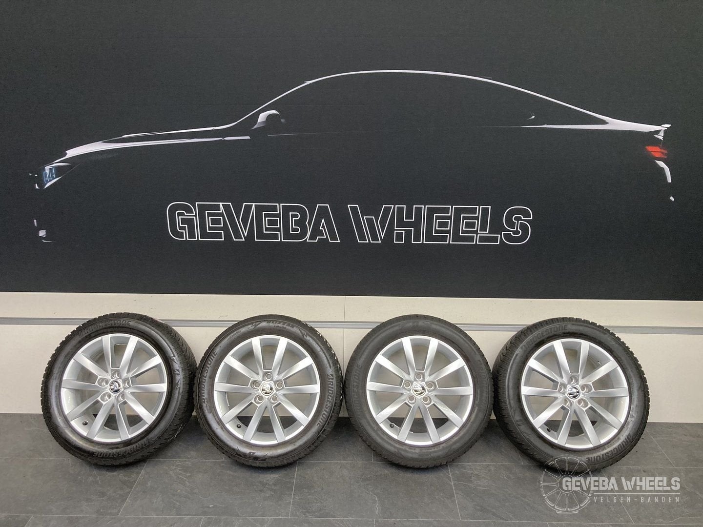 16” originele Skoda Scala velgen + winterbanden 5x100 657601, Auto-onderdelen, Gebruikt, -, Banden en Velgen, -