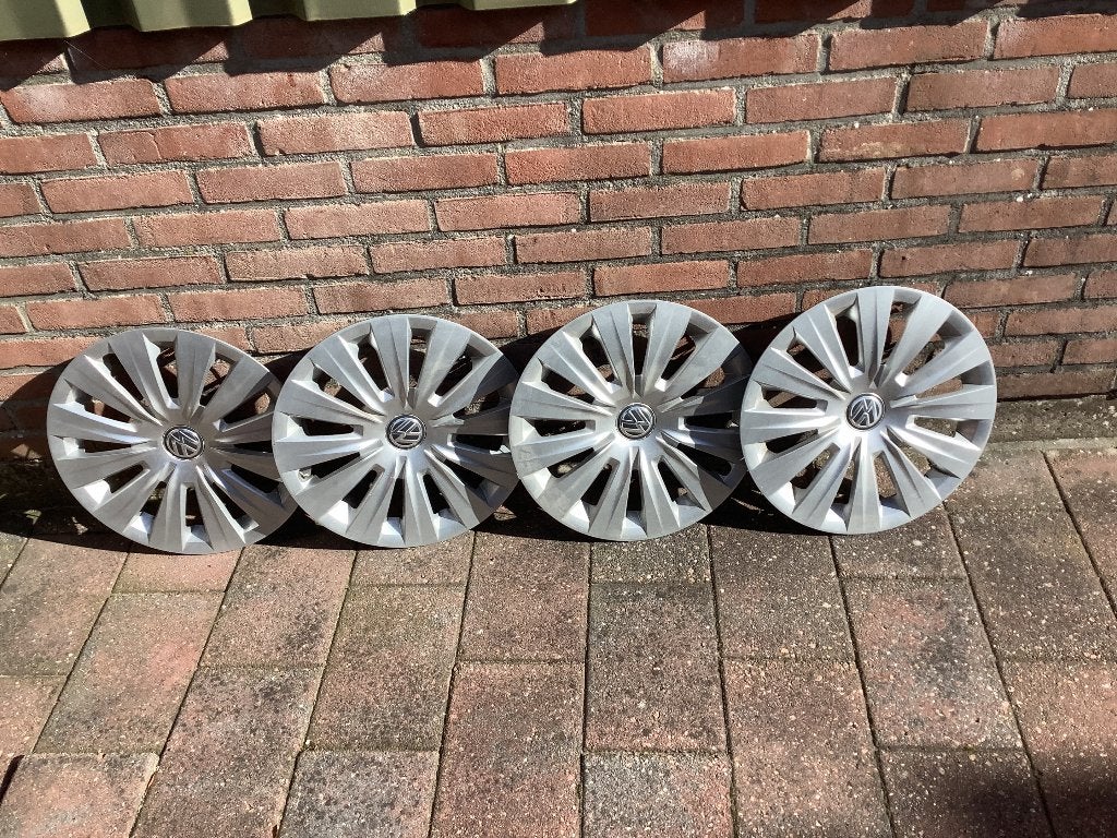 VW Golf wieldoppen, Auto diversen, Ophalen, Zo goed als nieuw