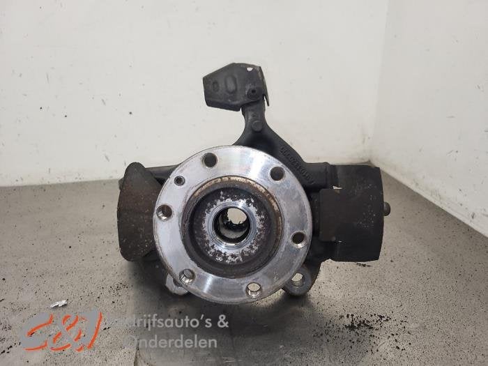Fusee links-voor van een Mercedes Sprinter, Gebruikt, -, Ophalen of Verzenden, -