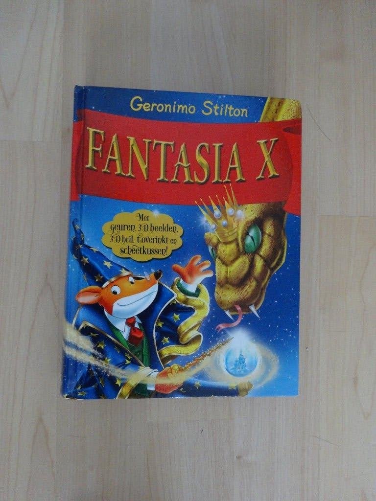 Fantasia X – Geronimo Stilton incl 3D bril, Boeken, Ophalen of Verzenden, Zo goed als nieuw, Fictie algemeen