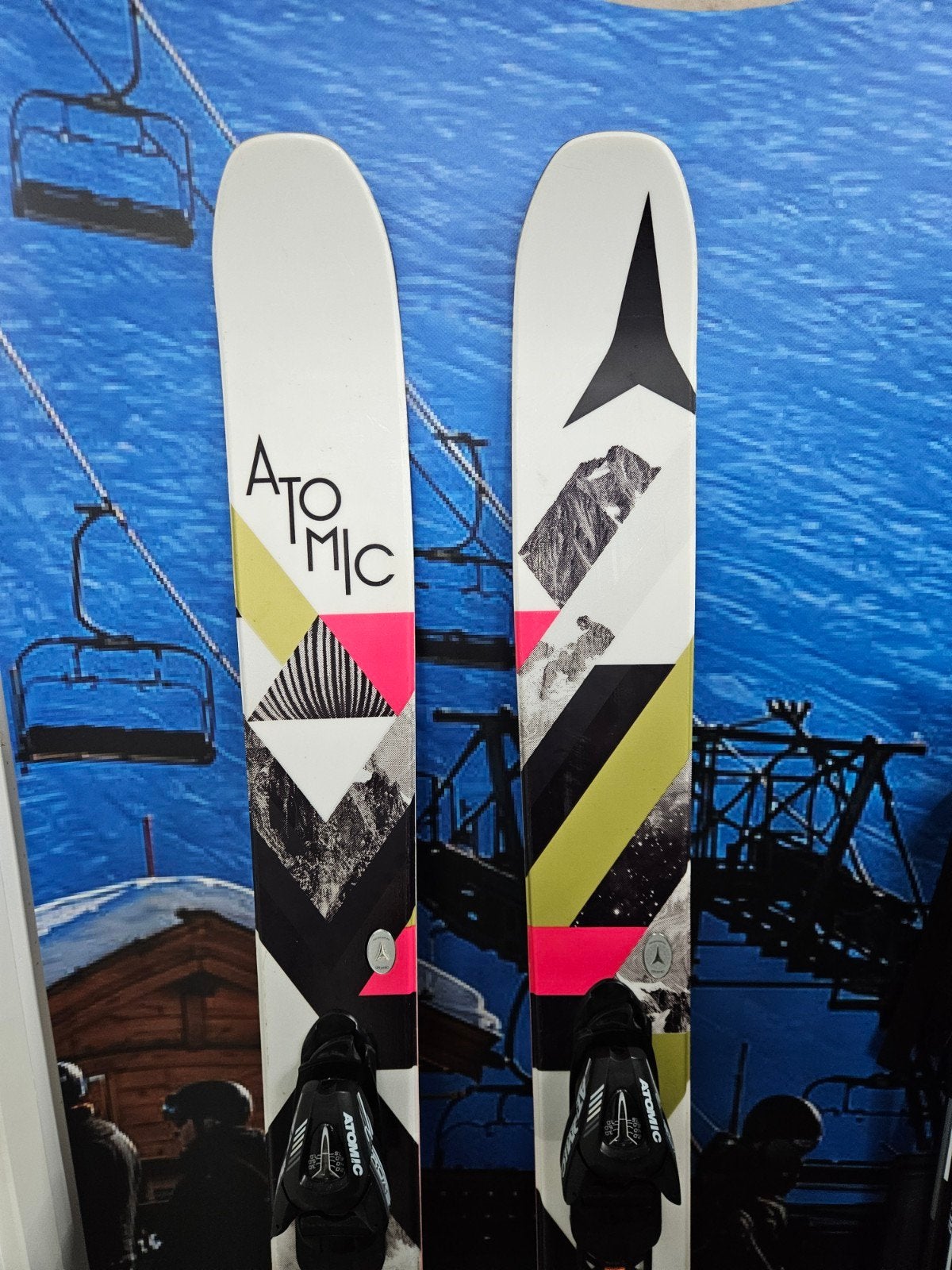 Atomic Millennium V/69 Ski's met bindingen, 160 tot 180 cm, Gebruikt, Ophalen of Verzenden, Carve
