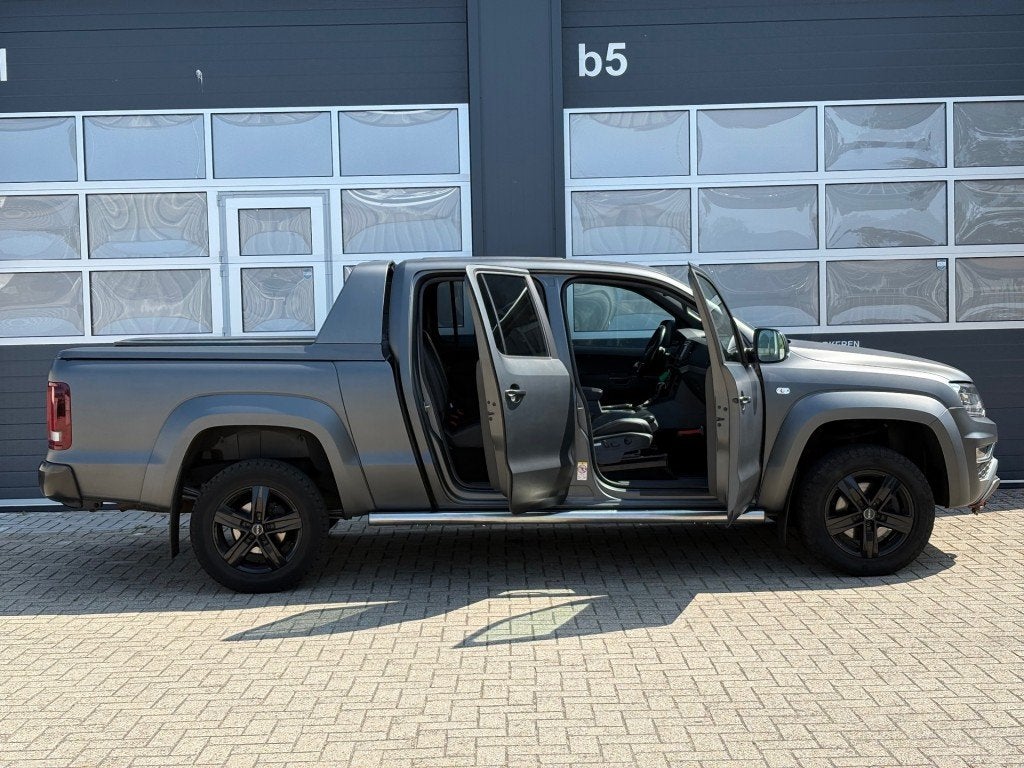Volkswagen AMAROK 3.0 TDI V6 258PK 4Motion Dubbelcabine Auto, Auto's, Automaat, Volkswagen, Zwart, Bedrijf