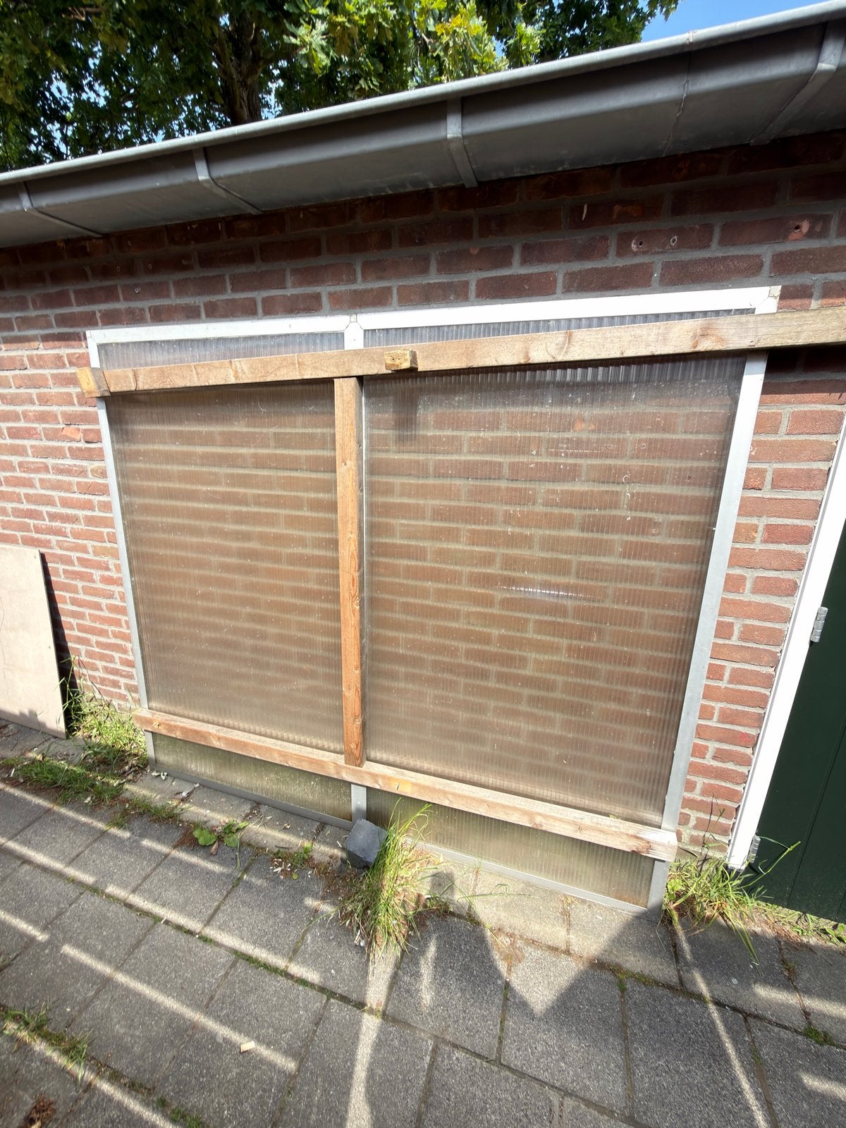 Muurkas met polycarbonaat panelen (veranda), Ophalen, Muurkas, Aluminium, Polycarbonaat