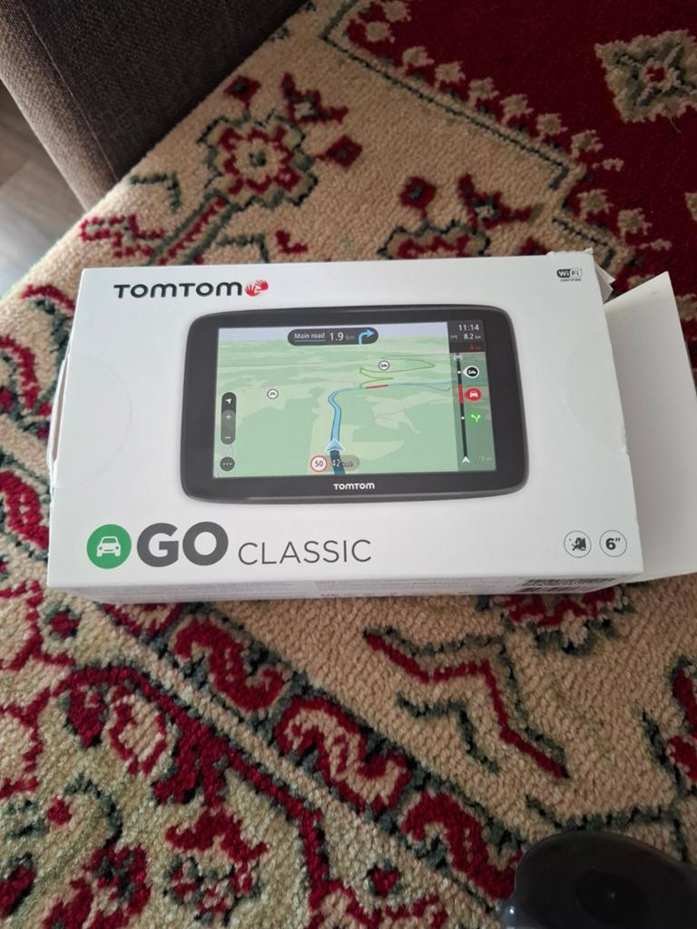 TomTom GO Classic 6" Navigatiesysteem met WiFi, Ophalen of Verzenden, Zo goed als nieuw
