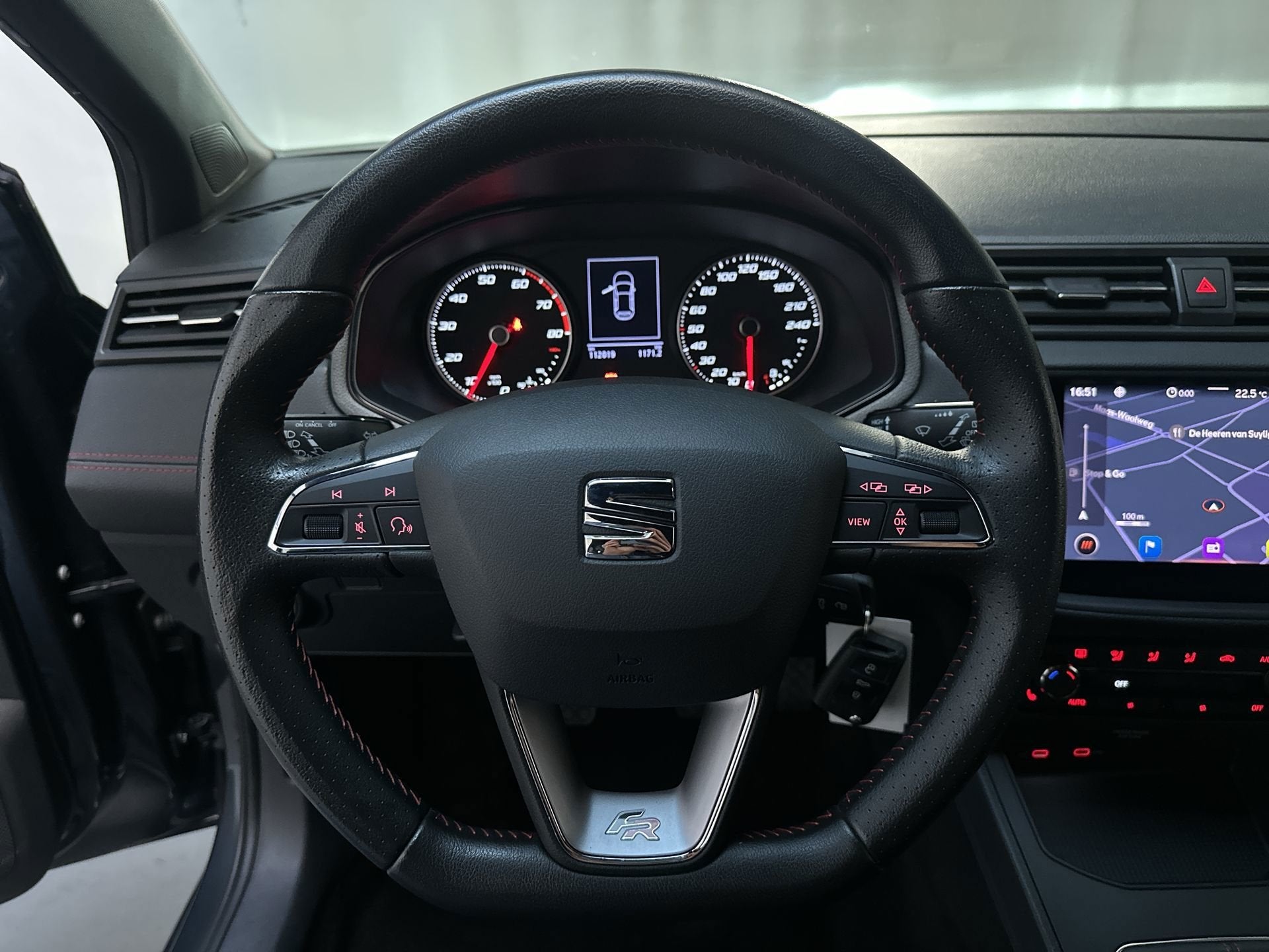 Foto 5 van Seat Ibiza 1.0 TSI 110pk FR Business Intense Plus Stoelverwa